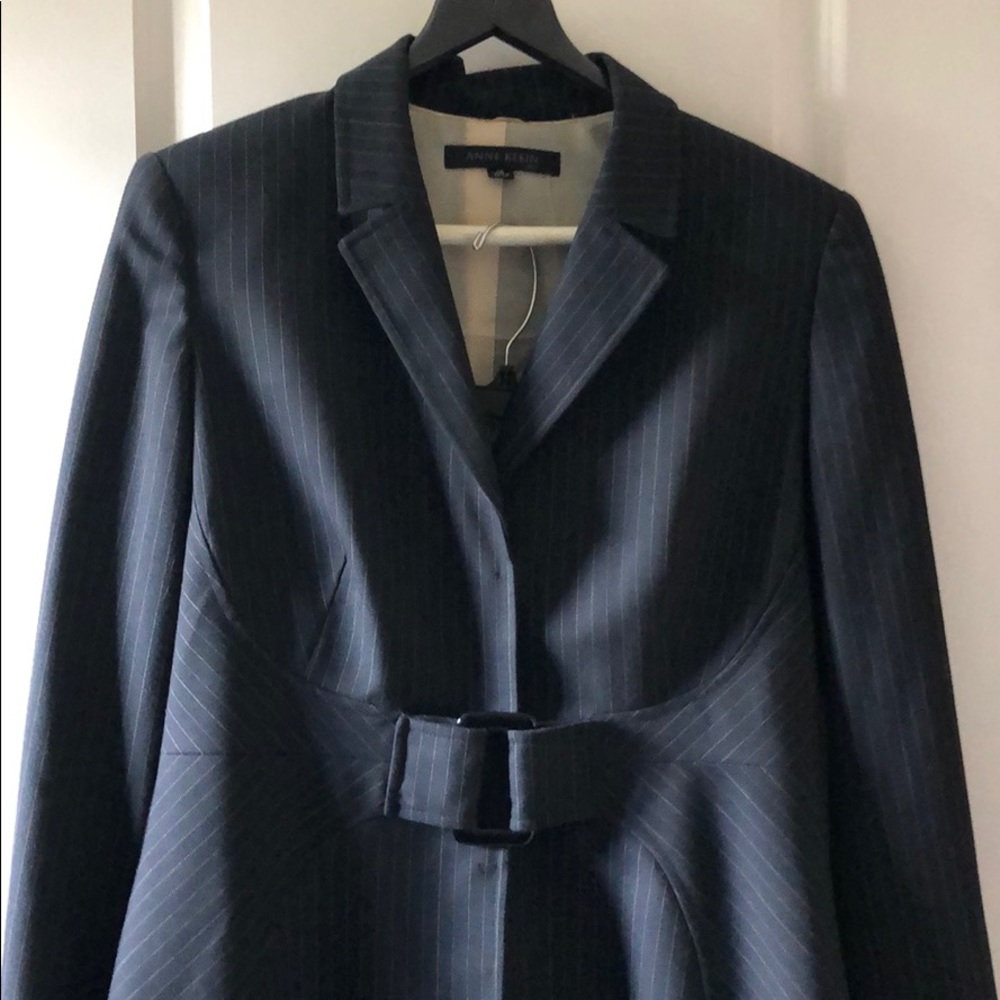 Anne Klein skirt suit in navy.  Size 12 like new.